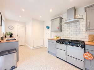 Photo 11- click for photo gallery